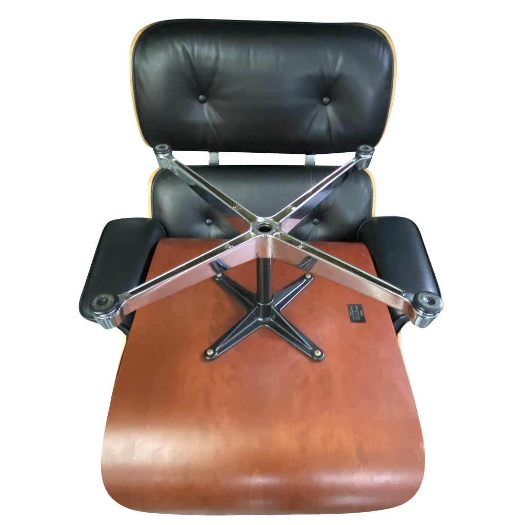 Armlehnsessel mit Ottomane 'Lounge Chair', Charles und Ray Eames, 1950er Jahre