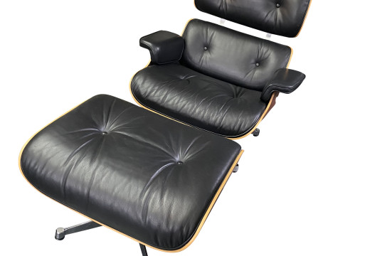 Armlehnsessel mit Ottomane 'Lounge Chair', Charles und Ray Eames, 1950er Jahre