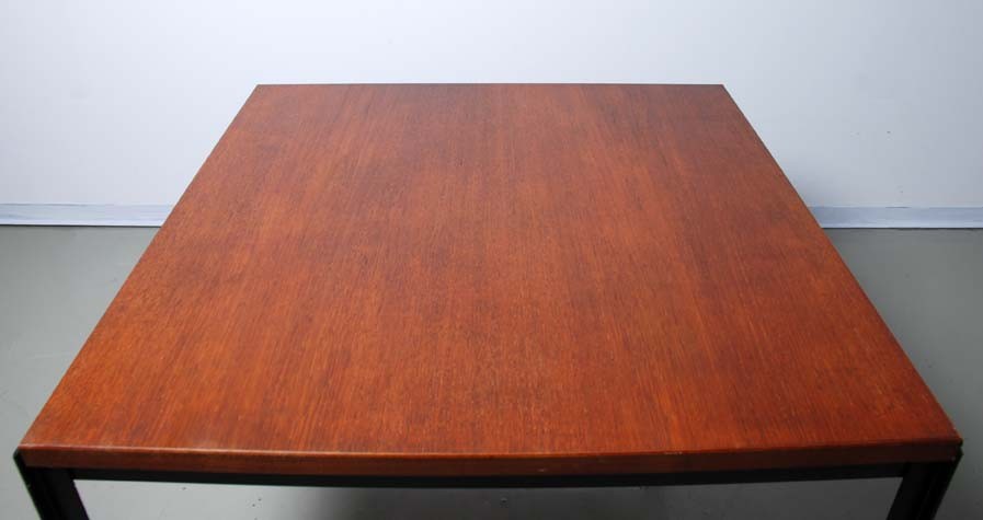 Coffeetable 'T'Angle 306, Florence Knoll 1952