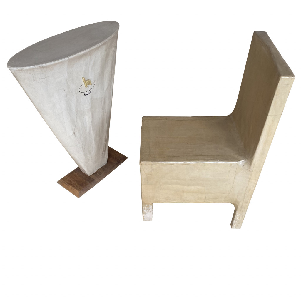 Sitzskulptur 'Co-Pilot' und Beistelltisch 'Podium', Robert A. Wettstein, 1993