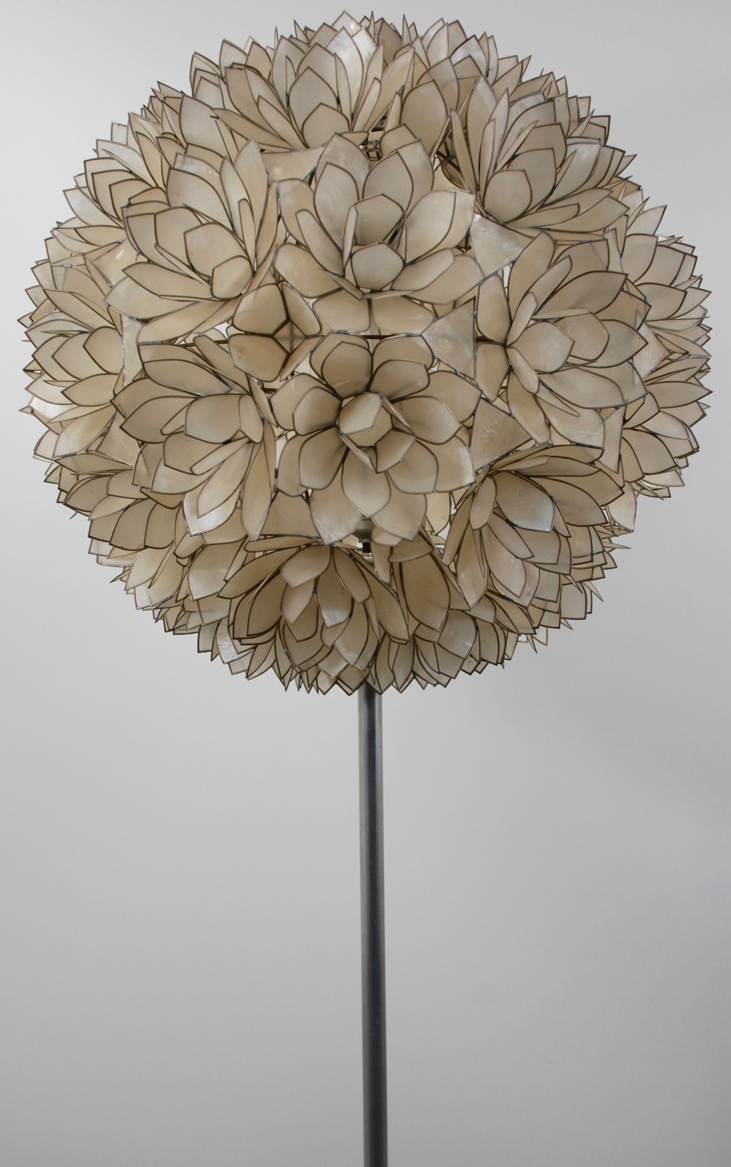 Stehleuchte 'Capiz shell', Willy Daro 1960er Jahre