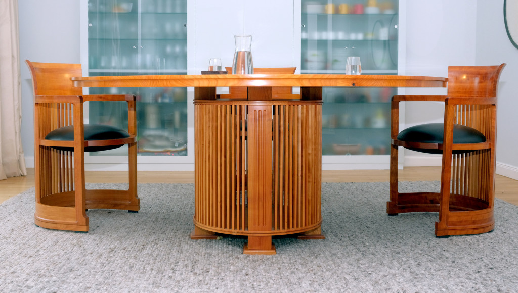 Tisch mit 8 Stühlen 'Barrel 606', Frank Lloyd Wright 1937/1990er Jahre