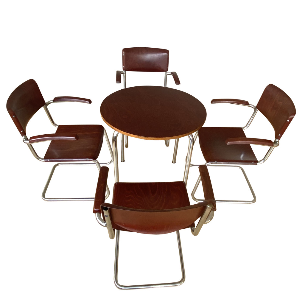 Tisch mit vier Freischwinger Armlehnstühlen, Mies van der Rohe / Mart Stam, 1930/40er Jahre