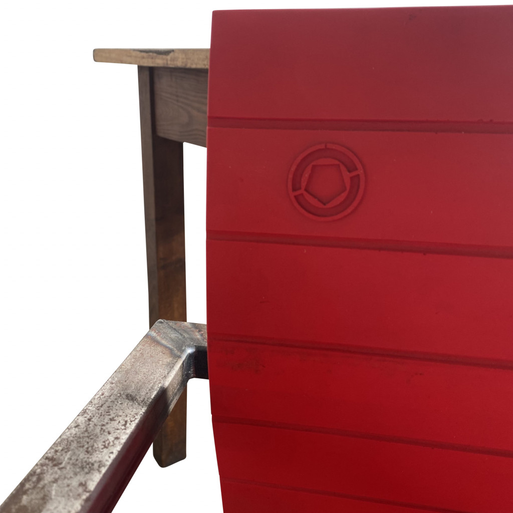 Zwei Armlehnstühle und Tisch 'd8', Gruppe Pentagon, 1987